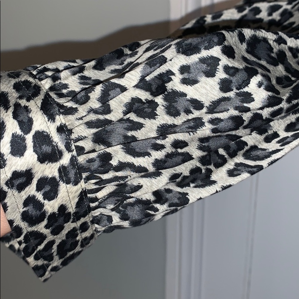Grey Leopard print Ralph Lauren button down - Picture 4 of 4